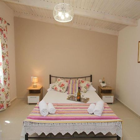 Kouros Resort Kalamákion 外观 照片