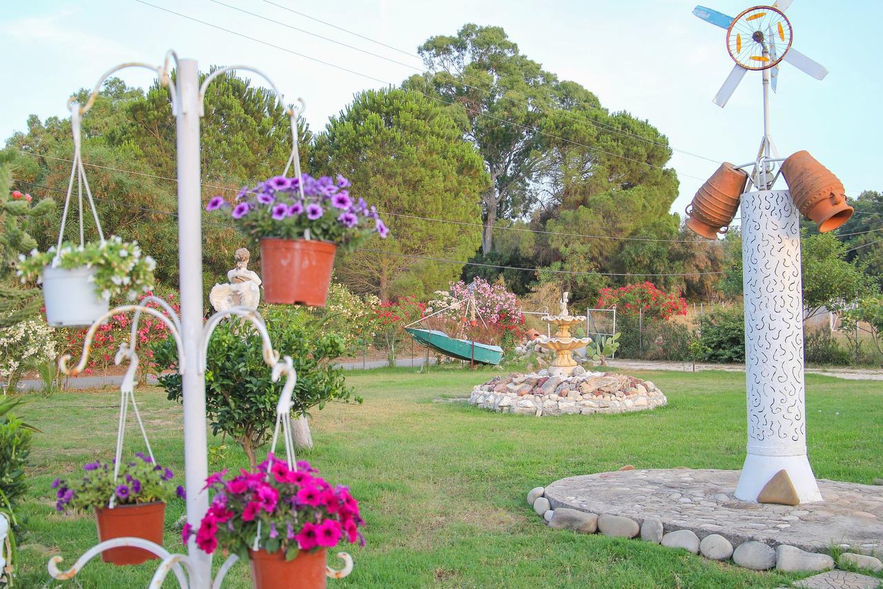 Kouros Resort Kalamákion 外观 照片