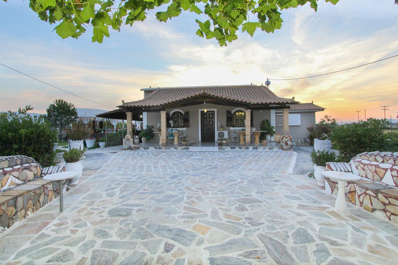 Kouros Resort Kalamákion 外观 照片