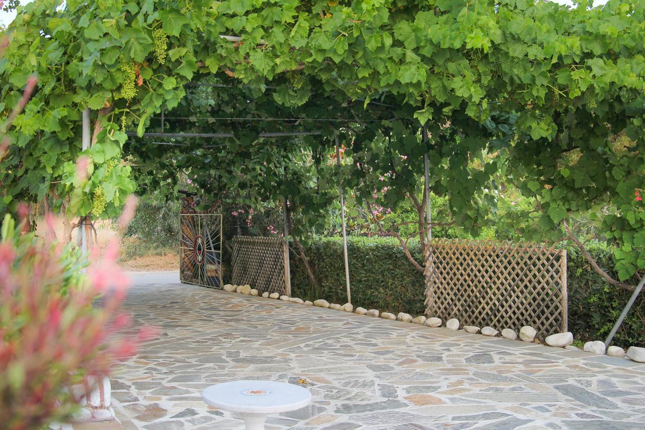 Kouros Resort Kalamákion 外观 照片
